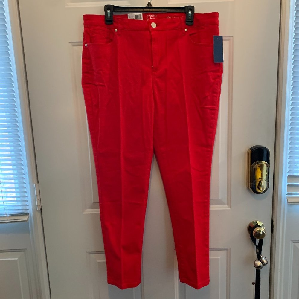 Crown & Ivy- red jeans- NEW